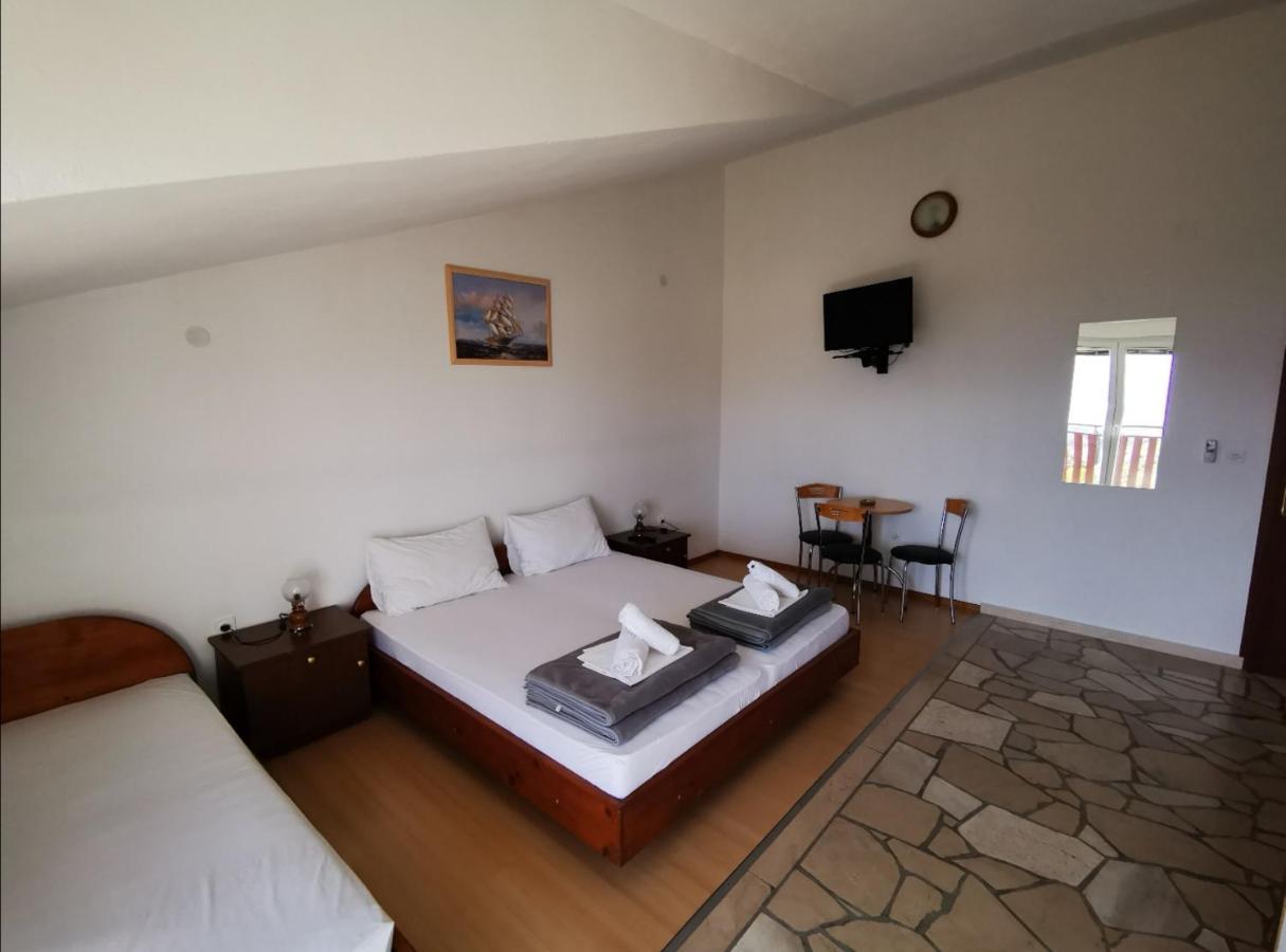 Apartments Plazibat Skrip Luaran gambar