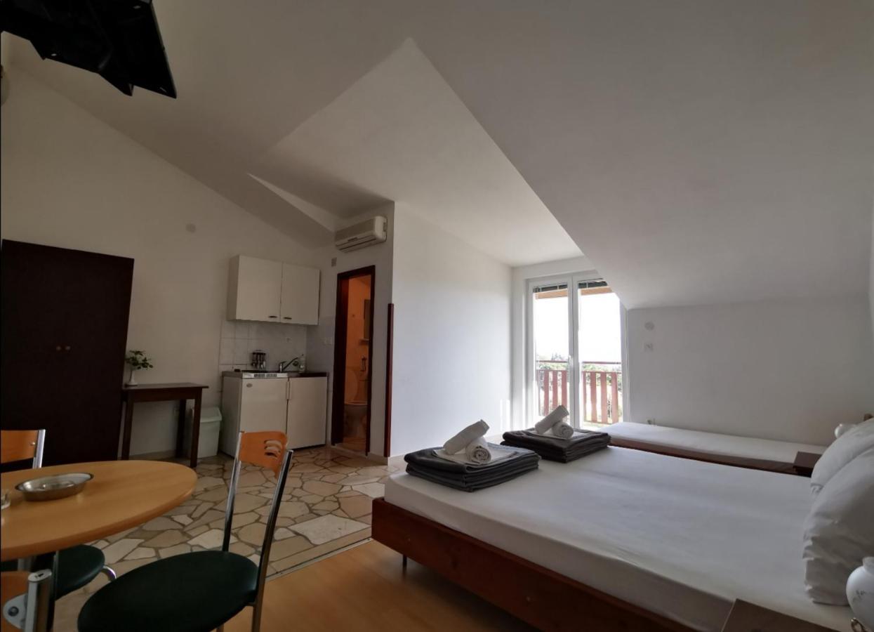 Apartments Plazibat Skrip Luaran gambar