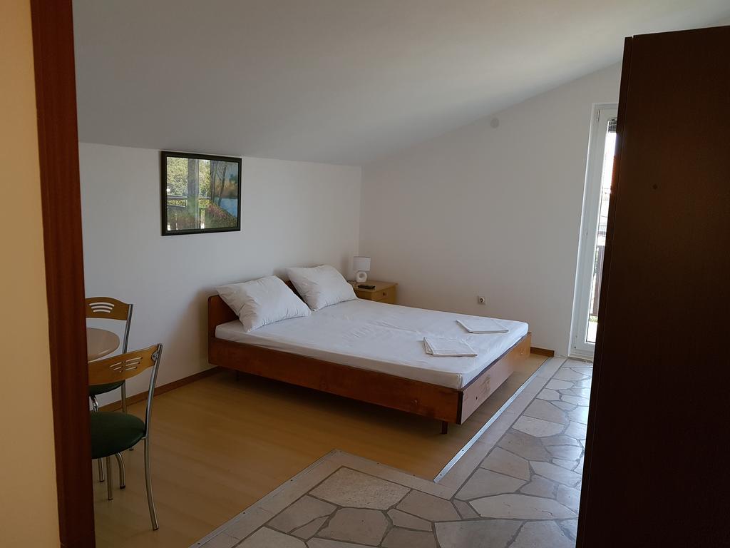 Apartments Plazibat Skrip Luaran gambar