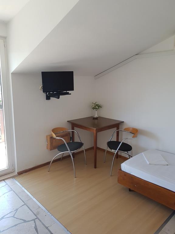 Apartments Plazibat Skrip Luaran gambar